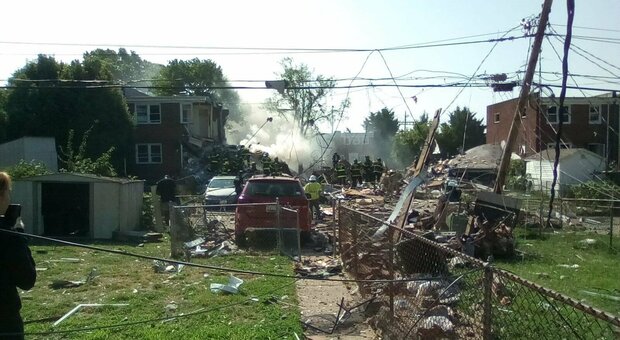 Esplosione a Baltimora, 5 case coinvolte. «Adulti e bambini tra le macerie»