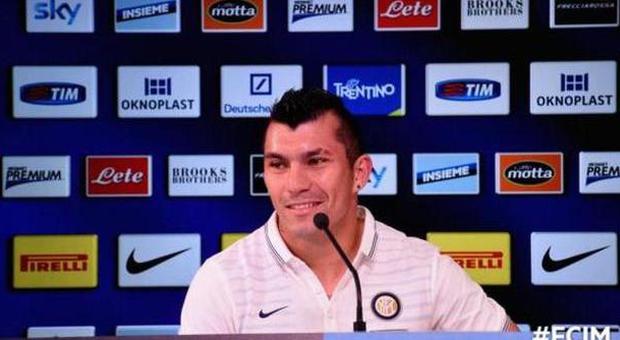 Inter, Medel è pronto a giocare «Il mio modello è Zanetti»