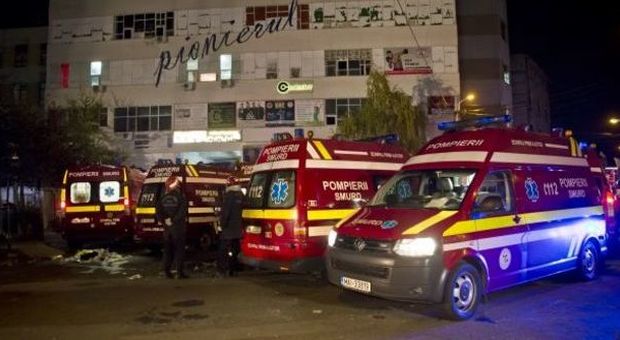 Bucarest, orrore al nightclub: 27 giovani morti in un'esplosione