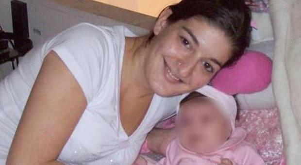 25enne morta durante un intervento: «Operata quando era già senza vita»