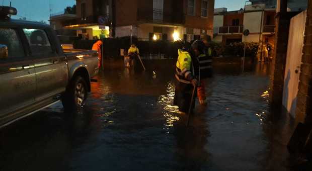 Forti piogge su Tarquinia, salvati quattro automobilisti rimasti intrappolati