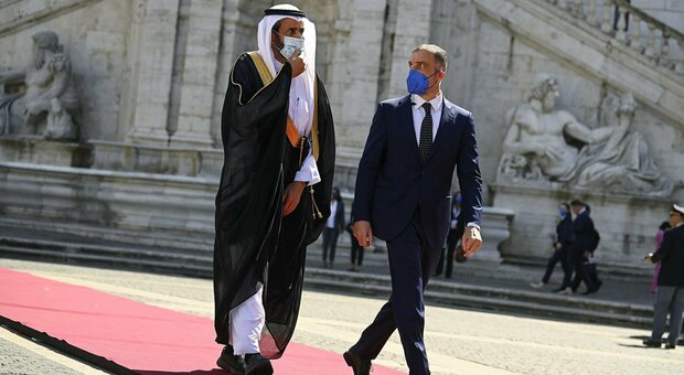 Un arabo nel centro di Roma: è il ministro saudita, partecipa al G20 della Salute