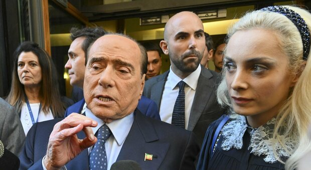 Capigruppo, conferme e new entry. Berlusconi, scoppia il caso: «Ho riallacciato con Putin»