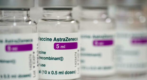 Astrazeneca, la sperimentazione Usa: «Il vaccino è sicuro, efficace al 100% nei casi gravi. Nessun rischio coaguli»