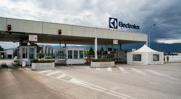 Gruppo Electrolux: in Italia ci sono 373 esuberi come dipendenti, la metà nel quartier generale di Porcia