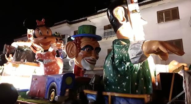 Artisti di strada e 13 carri: è già record per il carnevale di Saviano