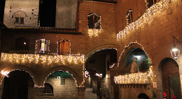 Viterbo: Caffeina Christmas Village nel quartiere medievale