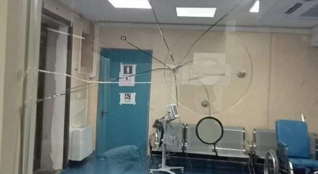 Cava de' Tirreni, raid in ospedale e minacce ai sanitari