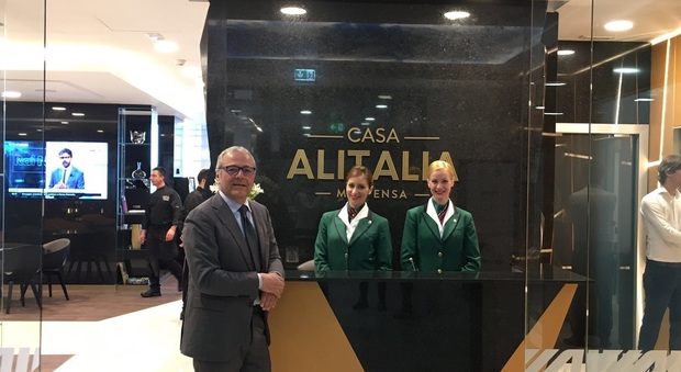 L'imprenditore Marco Montagna nella Lounge Alitalia appena inaugurata a Malpensa