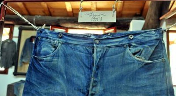 "I jeans non vanno lavati": parola di Levi's