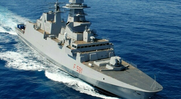 L'Italia in difesa del Mar Rosso, la nave da guerra Virginio Fasan abbatte un drone Houthi: «Salvato un mercantile europeo»
