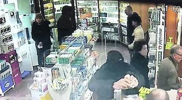 Farmacie bancomat a Napoli: 60 rapine in sei mesi e un ferito a Soccavo