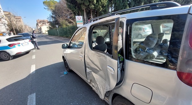 Terni, auto contro scooter in via Battisti: Grave 43enne ternano Nuovo incidente in Valnerina in attesa dei tutor