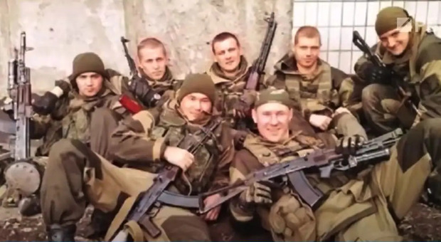 Gruppo Wagner, il doppio fronte dei mercenari: si muove verso il Donbass e in Mali fa strage di civili