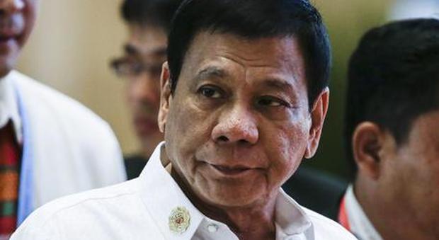 Presidente Duterte choc: "Sterminerò i drogati come Hitler fece con gli ebrei"