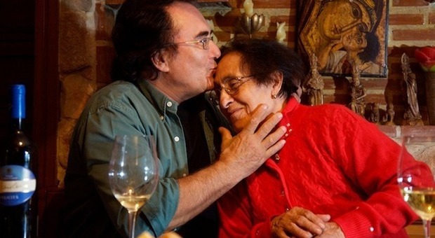 Lutto per Al Bano Carrisi, morta la mamma Jolanda a 96 anni: «La sua vita è stata un romanzo...»