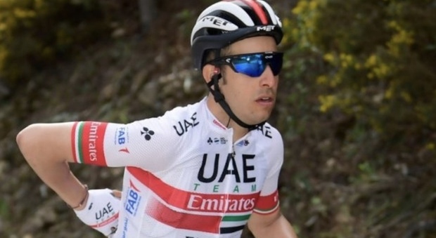 Fabio Aru abbandona la Vuelta. Per il sardo ancora problemi alla gamba