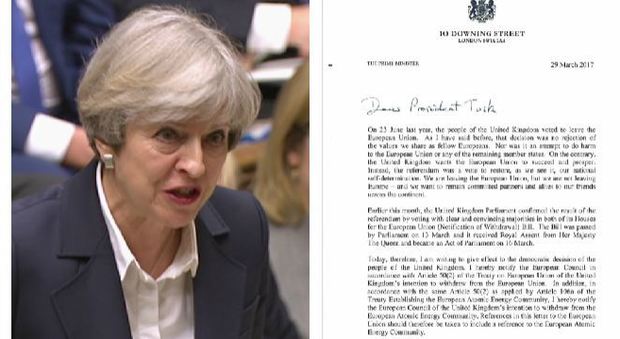Via alla Brexit: consegnata la lettera alla Ue. Juncker: «Ve ne pentirete»