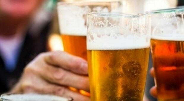 Gran Bretagna, allarme carenza di birra: potrebbe scarseggiare a causa dell'aumento del prezzo del gas