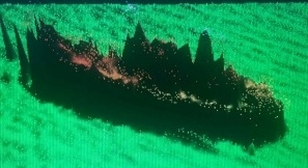 Golfo di Napoli, spunta il relitto di una nave scomparsa