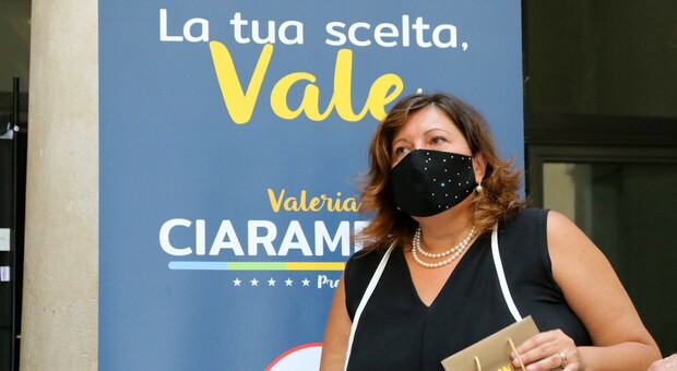 Regionali Campania, Ciarambino nel Sannio: «Terreni incolti alle coop per un euro»
