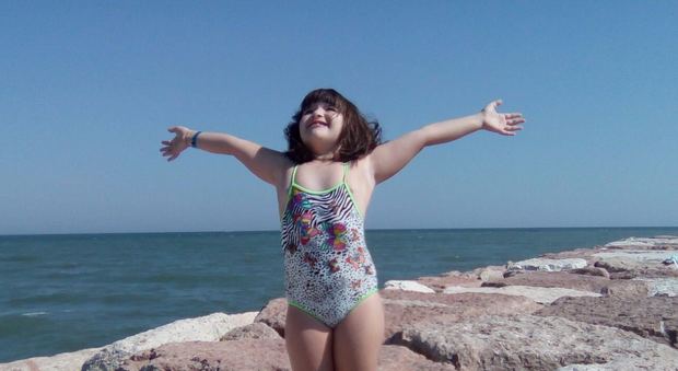 Carlotta muore a 9 anni: colpita da un raro virus in vacanza