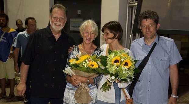 Helen Mirren e Taylor Hackford con il sindaco di Tiggiano e la moglie