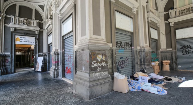 Napoli, apre il Museo di San Gennaro ma resta il problema dei clochard