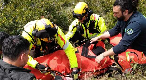 Cade dalla scogliera mentre fa footing a Porto Selvaggio: ma serve l'elicottero per recuperare il 40enne ferito