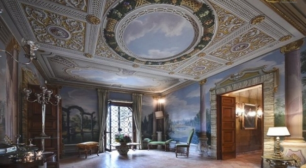 Napoli, Villa Livia depredata: domiciliari di «lusso» all’ex custode infedele