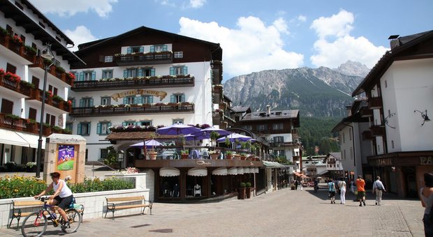 Lo storico Hotel Ancora in corso Italia a Cortina d'Ampezzo