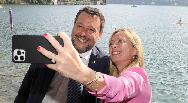 Matteo Salvini e Giorgia Meloni, la strana coppia: casa comune ma stanze separate nell'attesa di tornare a governare