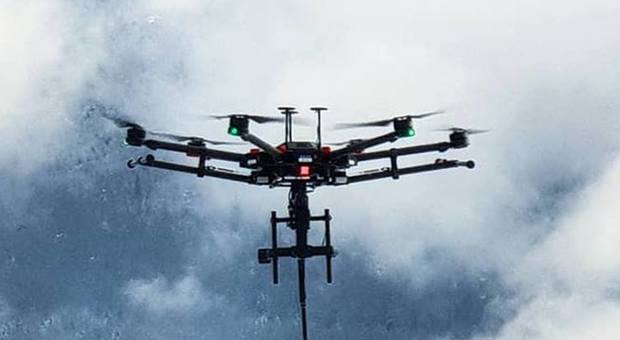 DRONI. I droni hanno aiutato i poliziotti a scoprire i ladri che depredavano le barche