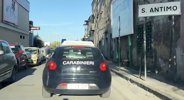 I controlli dei carabinieri a Sant'Antimo