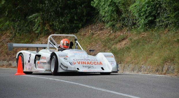 Luigi Vinaccia in azione allo Slalom Colli Euganei