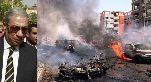 Egitto, autobomba in strada al Cairo: ucciso procuratore generale Barakat