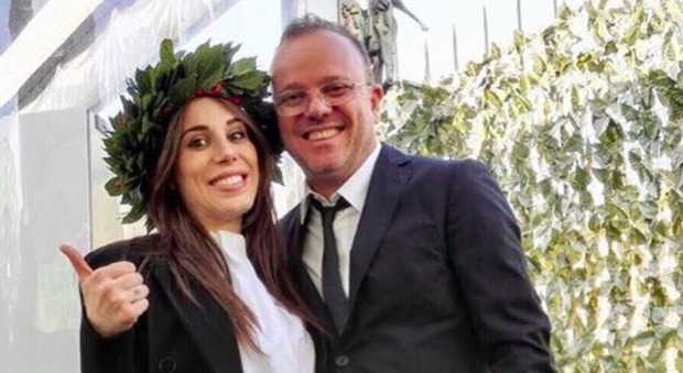 Ilaria si è laureata, l'orgoglio di papà Gigi D'Alessio conquista i social