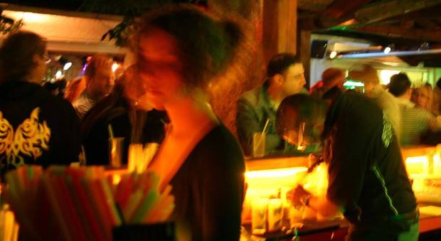 Ripresa dei controlli notturni, fioccano le multe nei bar del centro storico