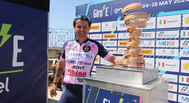 Raffaele Illiano è stato professionista per dieci anni e leader dell'intergiro nell'edizione 2004 del Giro d'Italia
