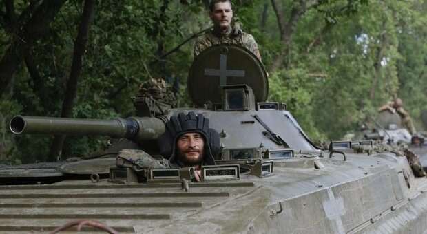 Guerra Ucraina, Kiev: «Abbiamo liberato Klishchiyivka». Kadyrov rispunta in video: «Bugie sulla mia salute»