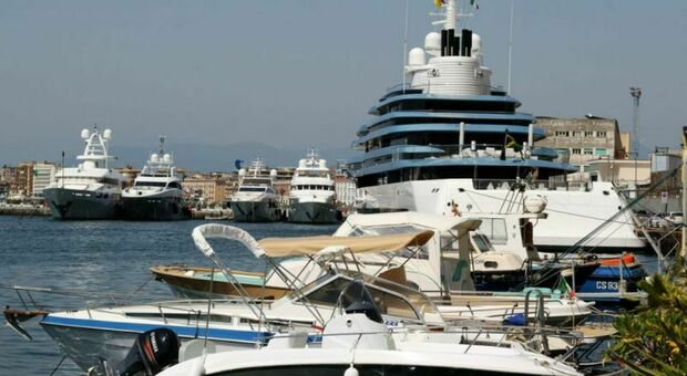 immagine Maxiyacht, golfo di Napoli nuovo primato in Europa