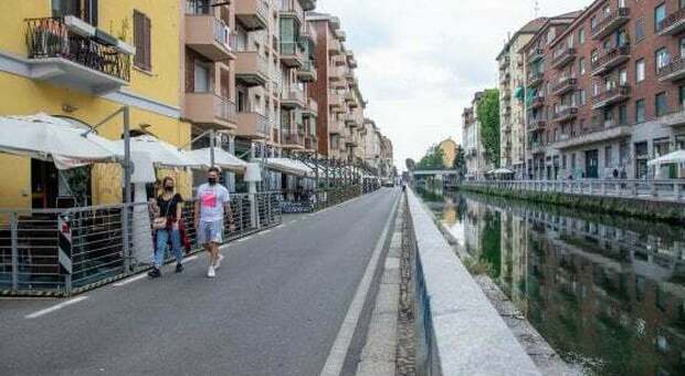 Milano, scontro fra residenti per la pedonalizzazione di via Ascanio Sforza