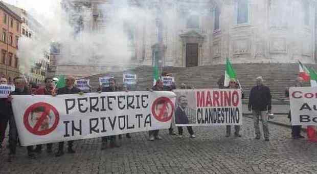 Roma, le periferie scendono in piazza: "Stop degrado. Ora basta, Marino vattene"