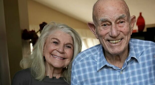 Matrimonio a 100 e 96 anni, l'età non è un limite: «Altro che Romeo e Giulietta, la nostra è la storia d'amore più grande»