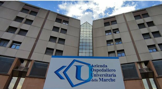Ancona, prenotazioni impossibili per i baby pazienti cardiopatici: «Costretti ad arrivare fino a Roma per una visita»