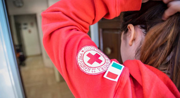 Osservatorio Croce Rossa: allarme aggressioni, una su tre è contro le donne del servizio di soccorso