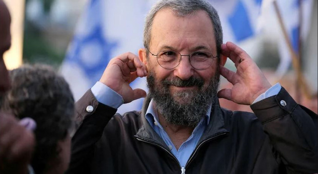 Israele, l'ex primo ministro Barak: «Smonteremo Hamas un pezzo alla volta, anche se avremo contro l'Occidente»