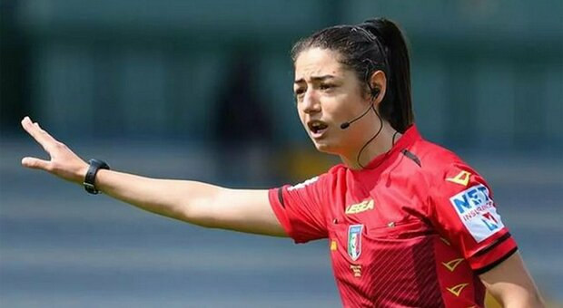 In Serie A c'è il primo arbitro donna: è Maria Sole Caputi, 31 anni