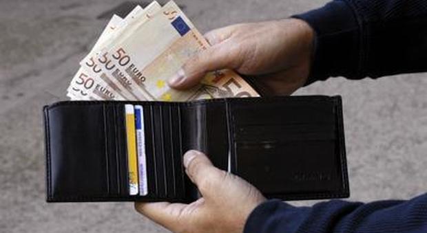 Senigallia, trova un portafogli con 310 euro e lo restituisce