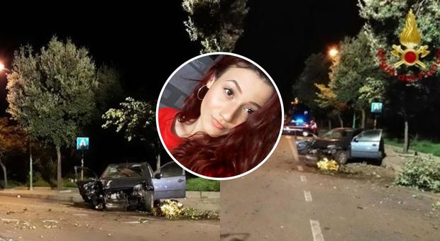 Schianto in auto contro un albero: Barbara muore a 21 anni, gravissima l'amica al volante